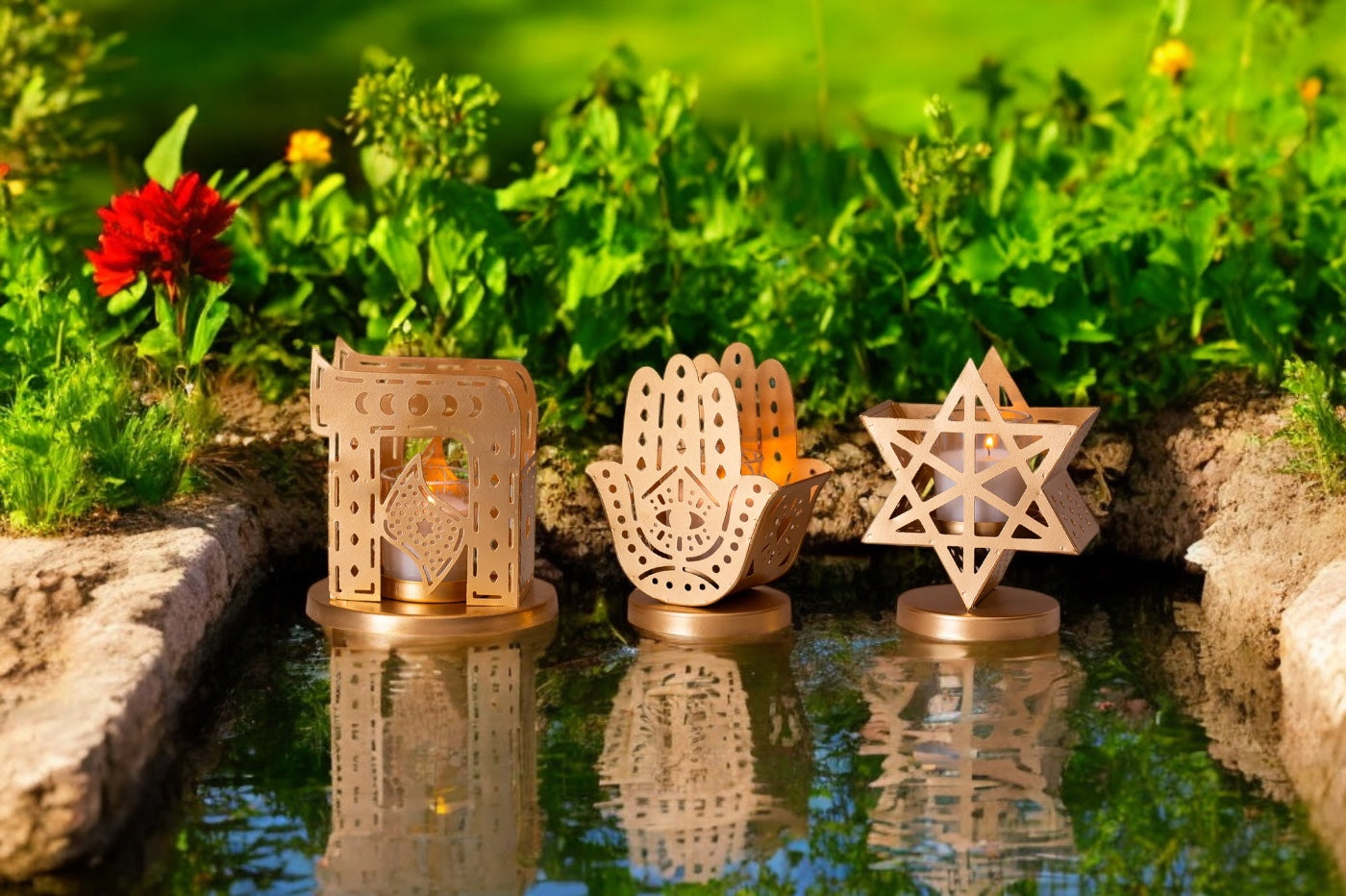 Yahra Candle Holder